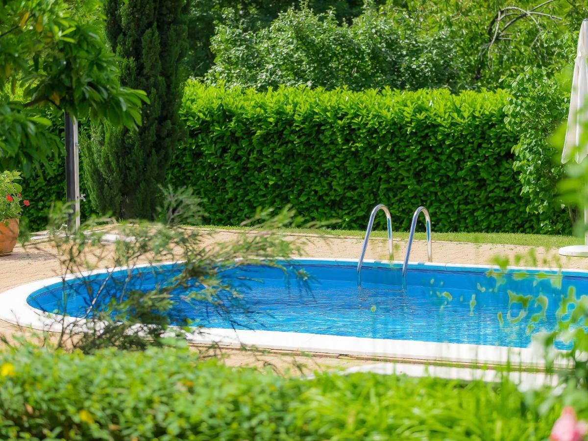 Holiday Home Lucija Vinež Exterior foto